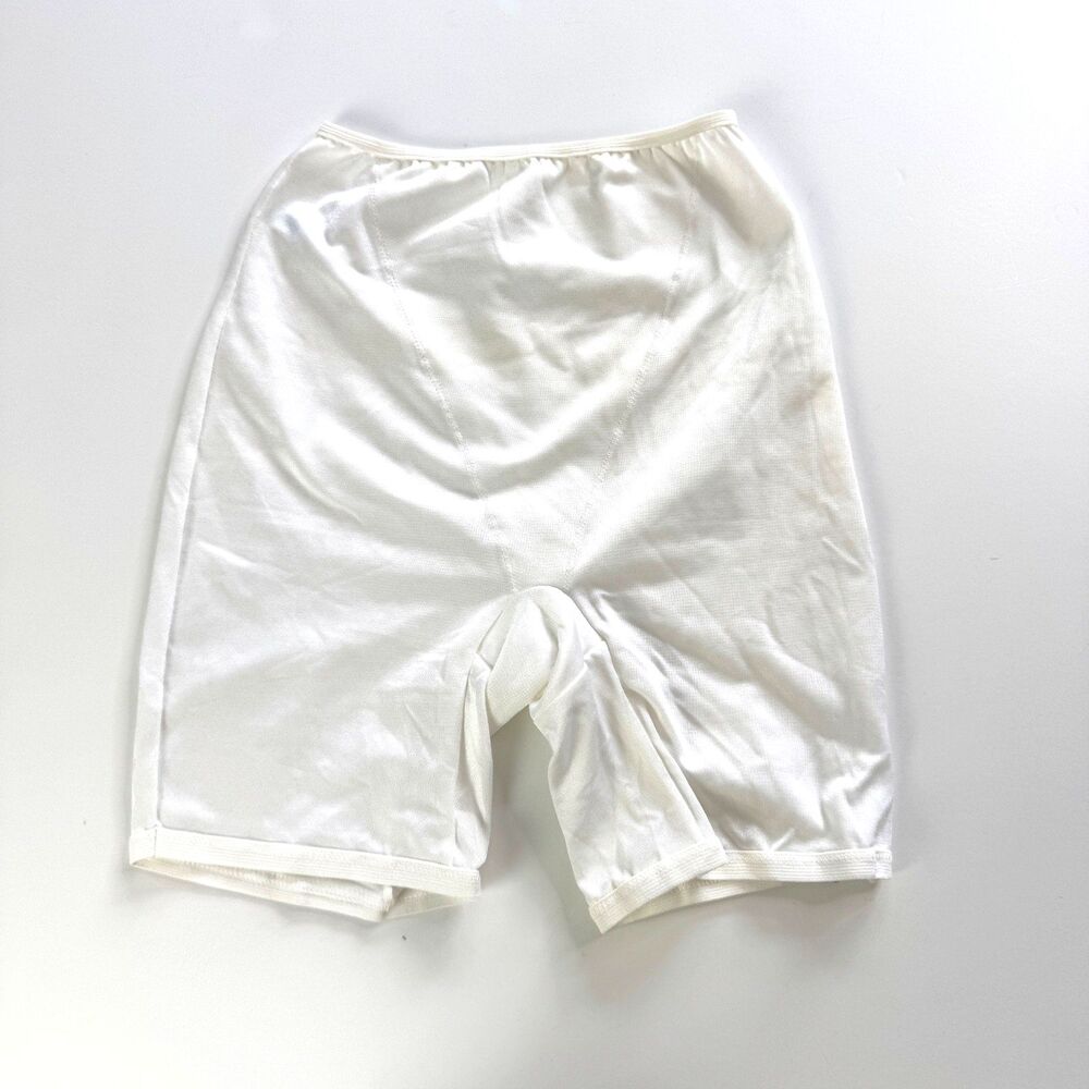 Playtex Vintage Shapewear #0988 Size M Super Look Smoothing Panties White 1036
